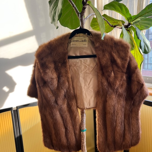 Mink Shaw - Picture 4 of 4